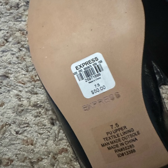 Express Black Loafers - Size 7.5 - Picture 4 of 4